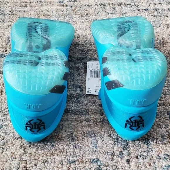 Brand new Adidas D.O.N. #2 x Crayola signature collaboration Signal Cyan Blue